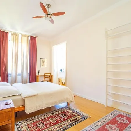 Marina's Art Of Living At San Giusto Castle アパート